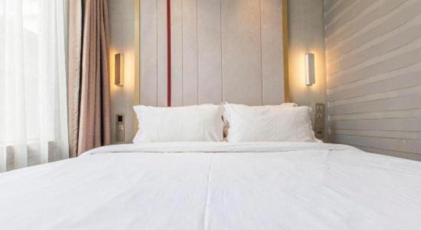 Lavande Railway Station Branch Hotel 2*